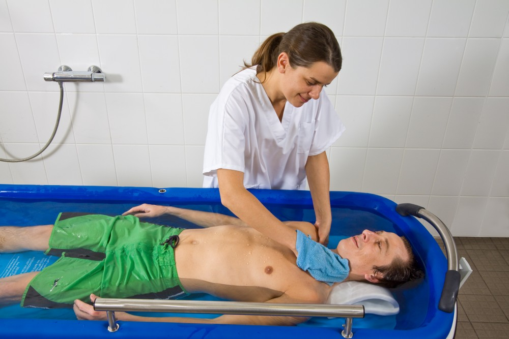 PATIENT SHOWER TROLLEY ELECTRIC